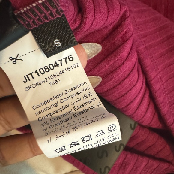 Plunging Neck Backless Halter Bodycon Dress - Picture 8 of 9